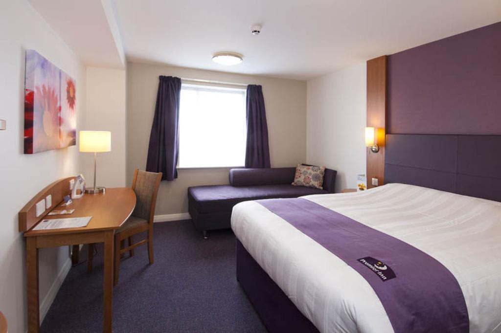 Premier Inn Newcastle Airport South Woolsington Exterior foto